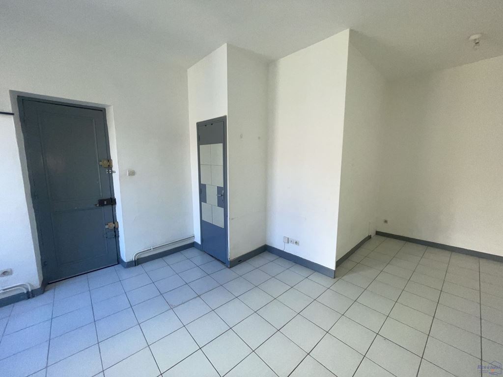 Appartement Studio LYON 07 (69007) BIEN A TOI(T)