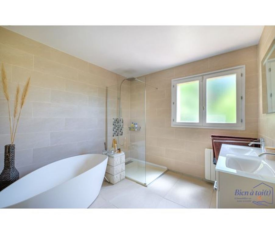 Villa TASSIN LA DEMI LUNE (69160) BIEN A TOI(T)